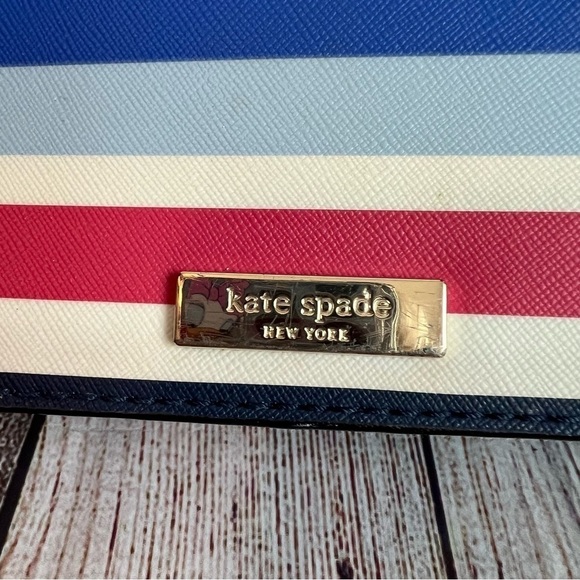 Kate Spade Crossbody Purse - Picture 3 of 9